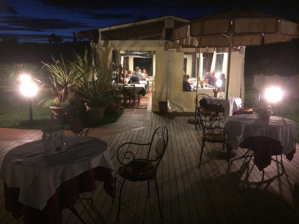 Podere Cortesi Agriturismo Molinaccio Санта-Луче Экстерьер фото